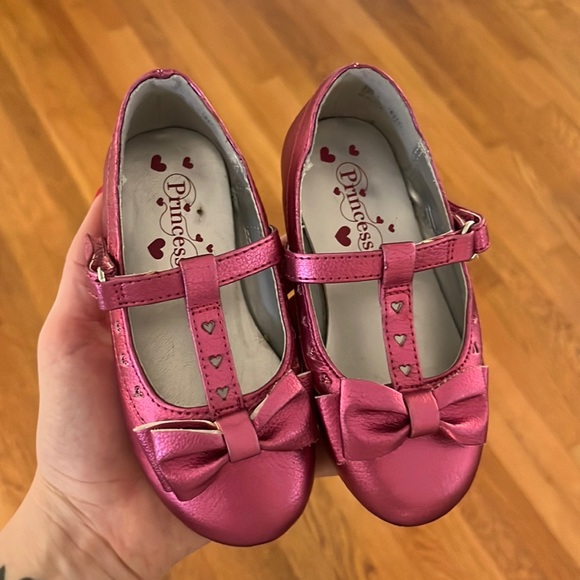 Disney Princess size 7 toddler Mary Jane - Picture 1 of 3